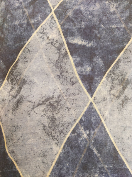 Sc069 Blue triangles scarf