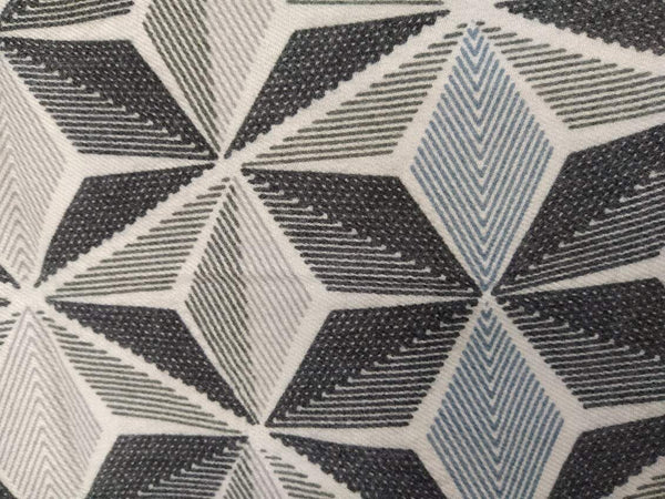 SC079 Grey Geometric Pashmina weight